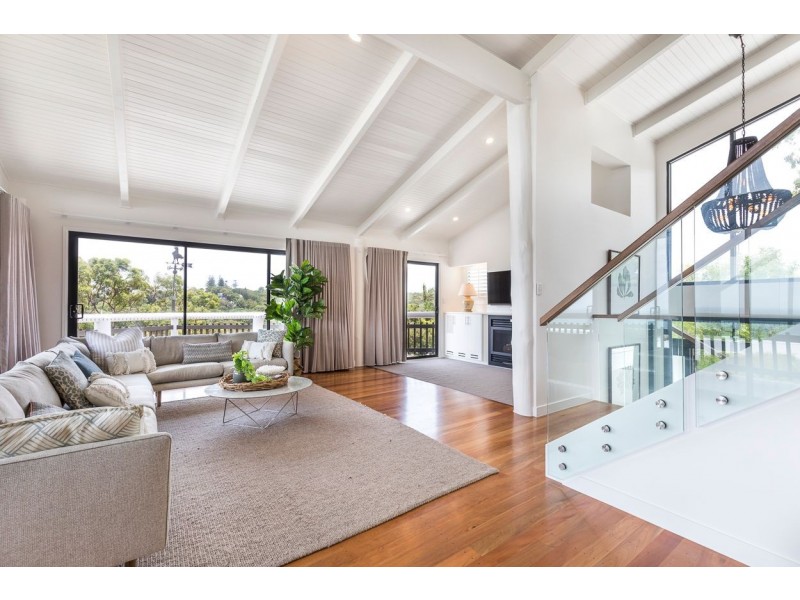 23 George Nothling Drive, Point Lookout QLD 4183