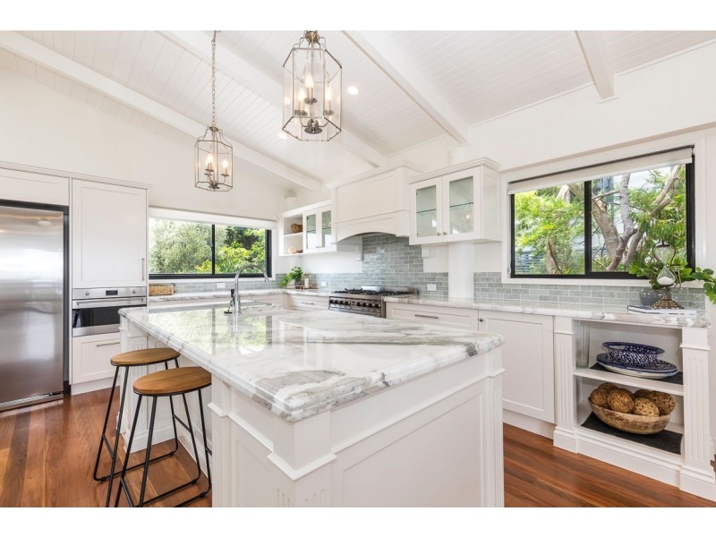 23 George Nothling Drive, Point Lookout QLD 4183
