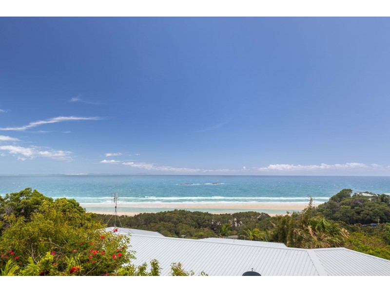 23 George Nothling Drive, Point Lookout QLD 4183