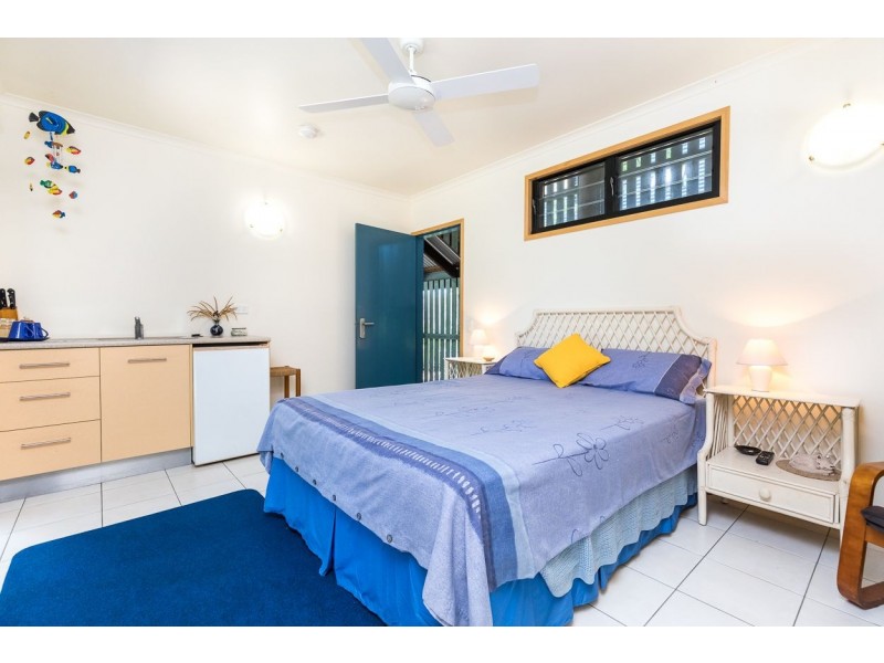 70 Mooloomba Road, Point Lookout QLD 4183