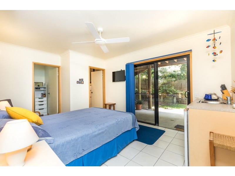 70 Mooloomba Road, Point Lookout QLD 4183