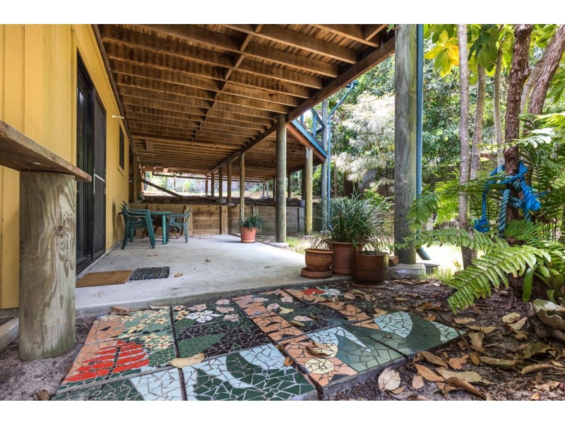 70 Mooloomba Road, Point Lookout QLD 4183