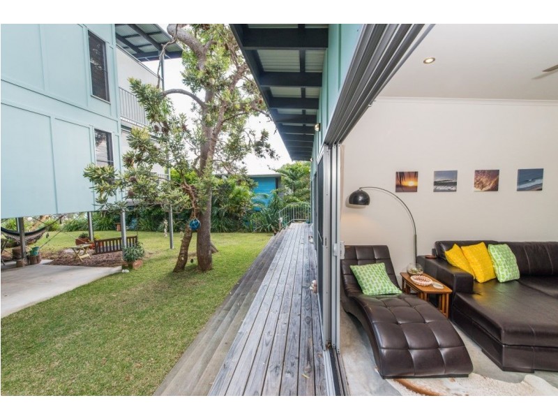 6a Donahue St, Point Lookout QLD 4183