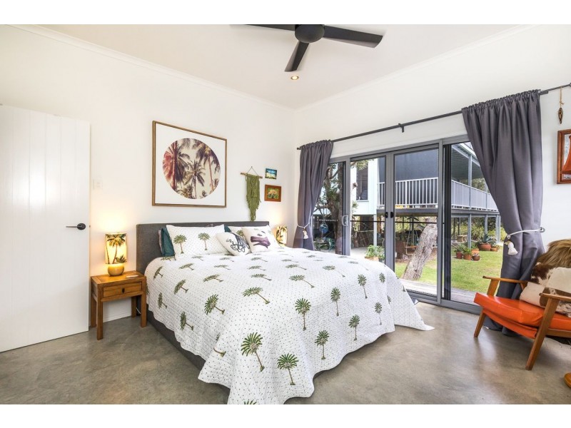 6a Donahue St, Point Lookout QLD 4183