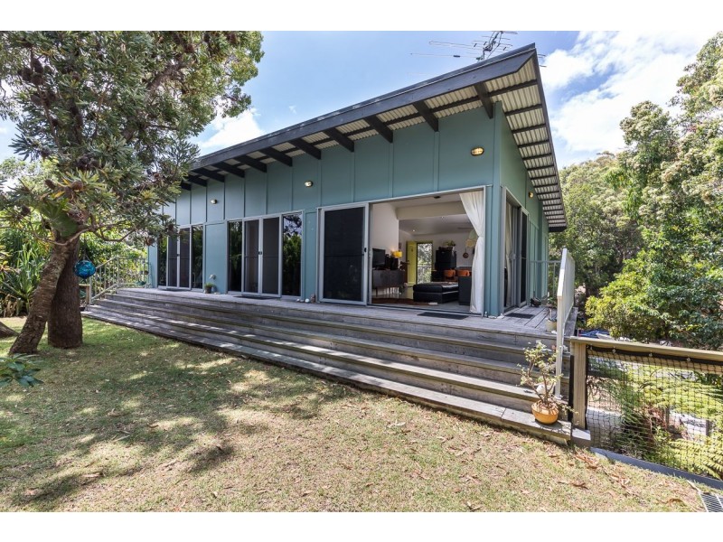 6a Donahue St, Point Lookout QLD 4183
