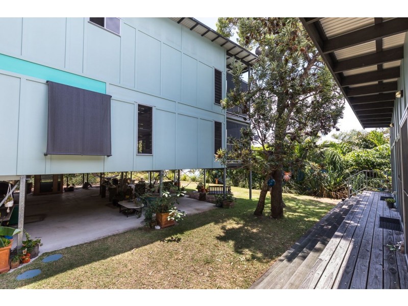 6a Donahue St, Point Lookout QLD 4183