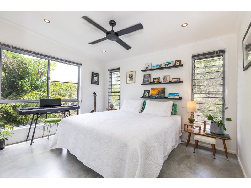 6a Donahue St, Point Lookout QLD 4183