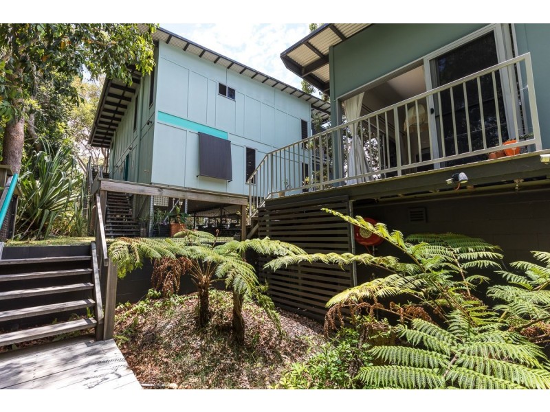 6a Donahue St, Point Lookout QLD 4183