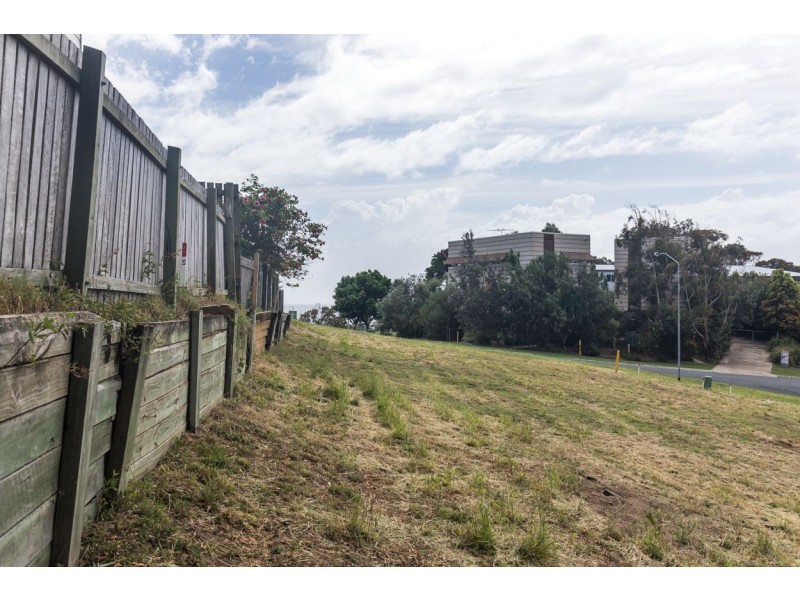 51/3 Grant Avenue, Point Lookout QLD 4183