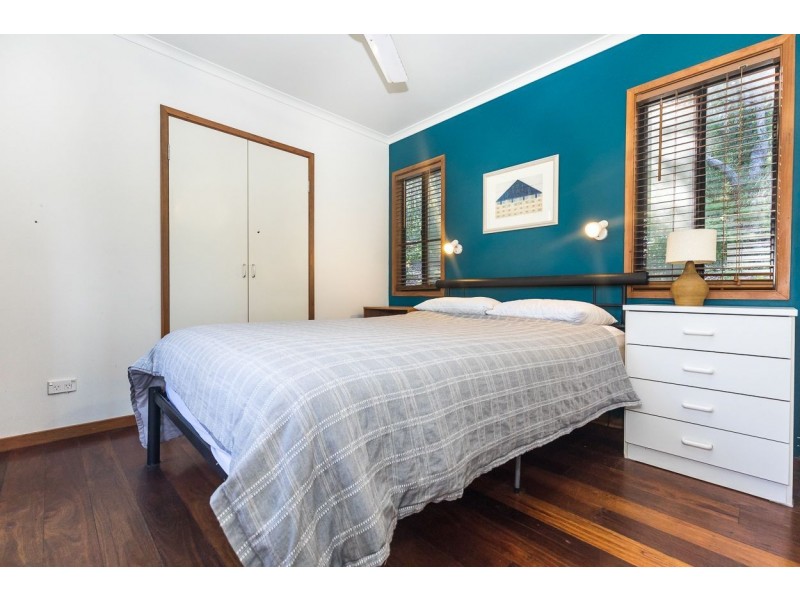 36 Samarinda Way, Point Lookout QLD 4183