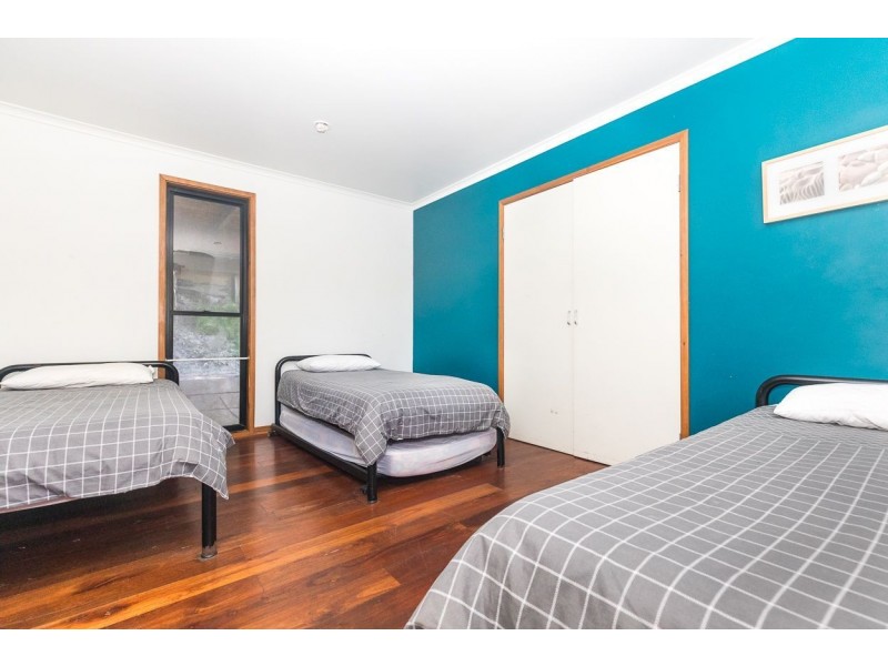 36 Samarinda Way, Point Lookout QLD 4183