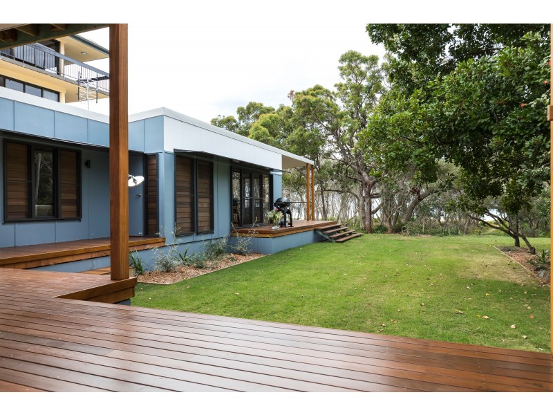 108 Dickson Way, Point Lookout QLD 4183