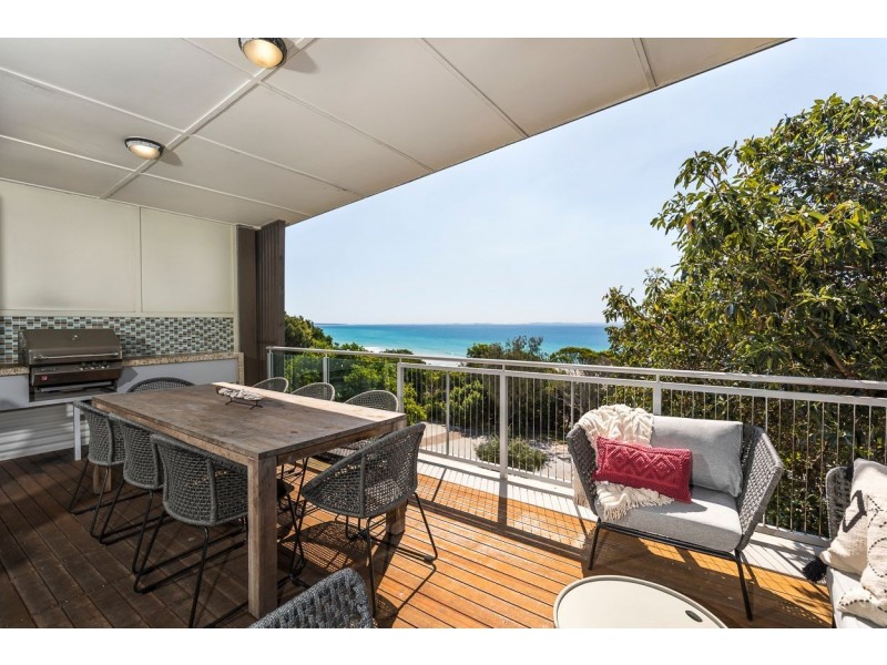 15/158-172 Dickson Way, Point Lookout QLD 4183