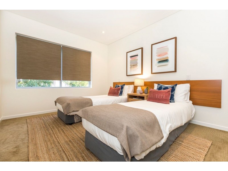 15/158-172 Dickson Way, Point Lookout QLD 4183