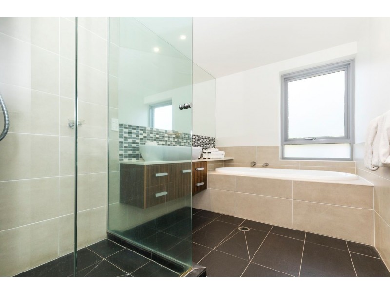 15/158-172 Dickson Way, Point Lookout QLD 4183