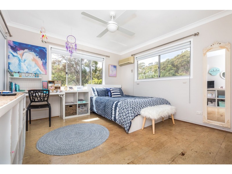 120 Rainbow Crescent, Dunwich QLD 4183