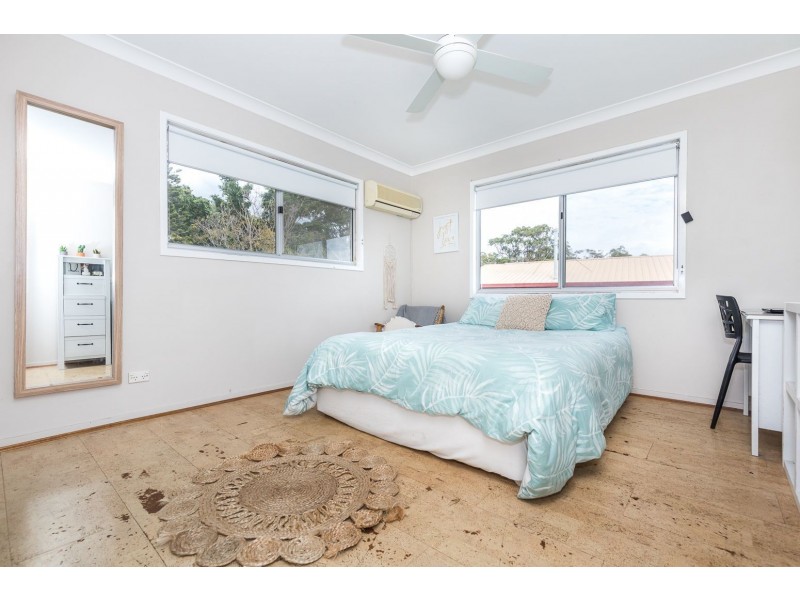 120 Rainbow Crescent, Dunwich QLD 4183