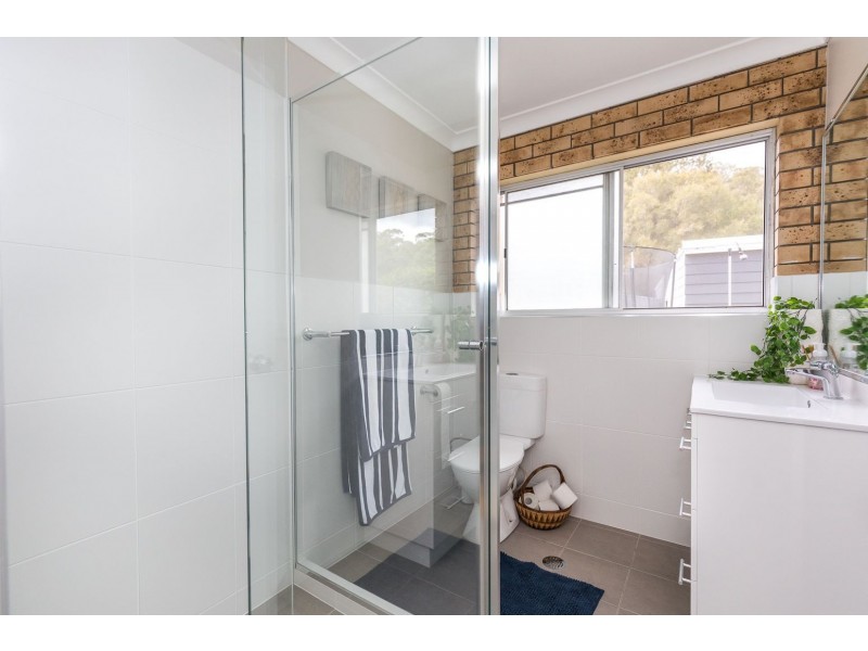 120 Rainbow Crescent, Dunwich QLD 4183