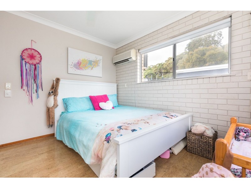 120 Rainbow Crescent, Dunwich QLD 4183