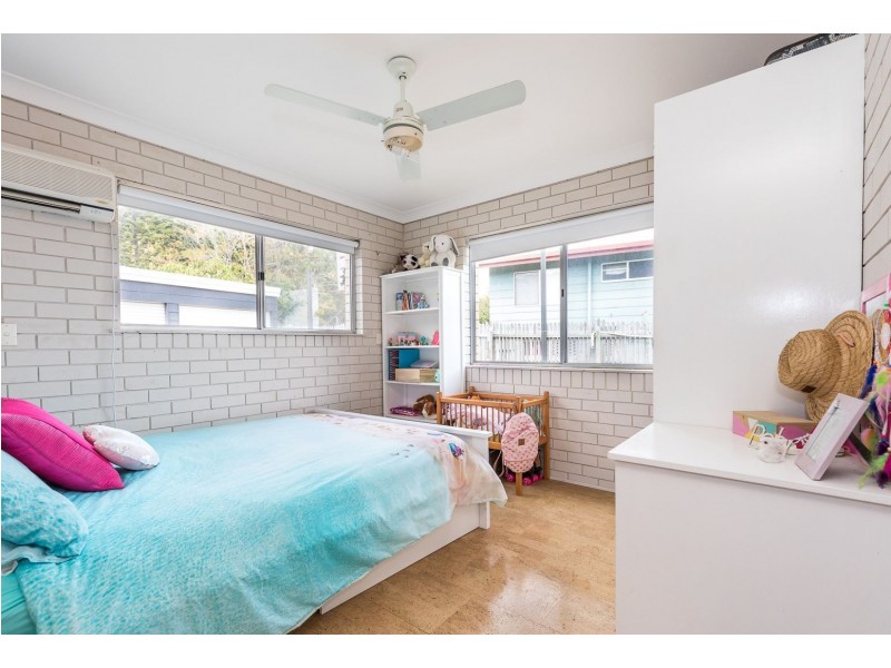 120 Rainbow Crescent, Dunwich QLD 4183