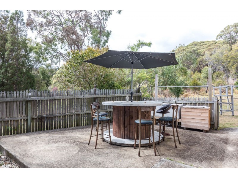 120 Rainbow Crescent, Dunwich QLD 4183