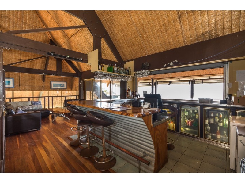 21-25 Cumming Parade, Point Lookout QLD 4183