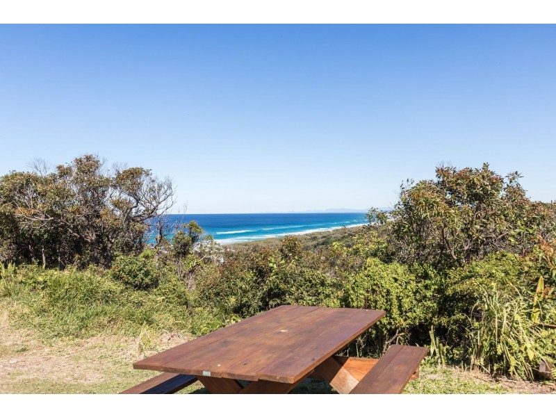 1/11 Midjimberry Road, Point Lookout QLD 4183