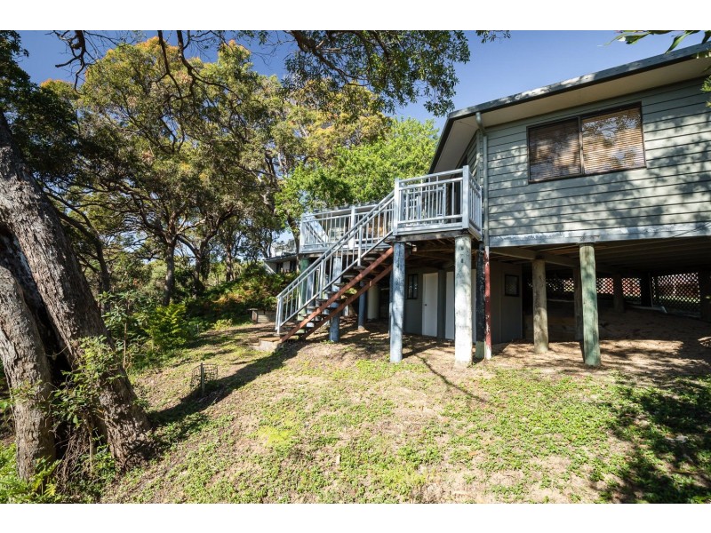 35 Tramican Street, Point Lookout QLD 4183