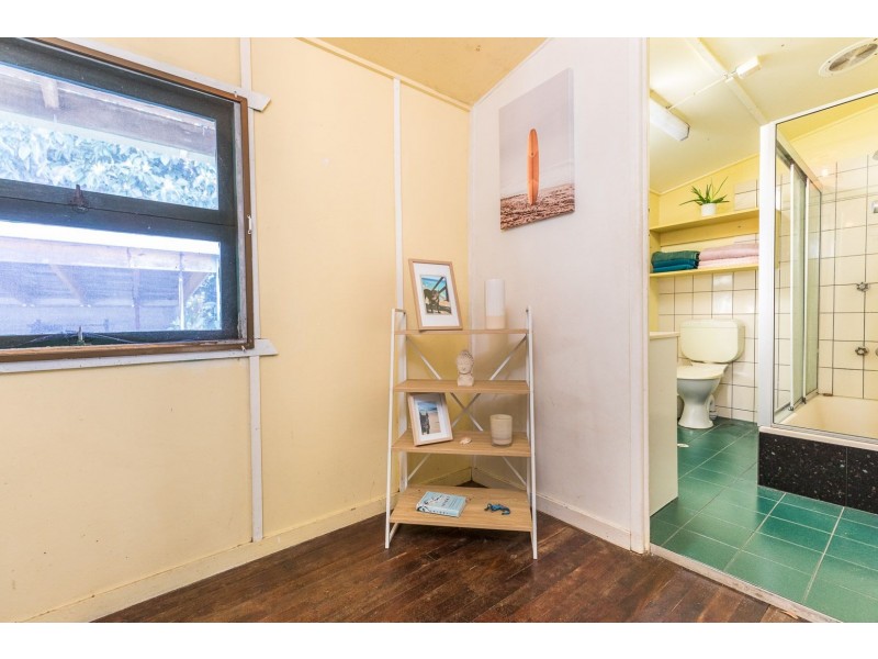 75 Mooloomba Road, Point Lookout QLD 4183
