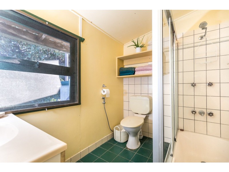 75 Mooloomba Road, Point Lookout QLD 4183