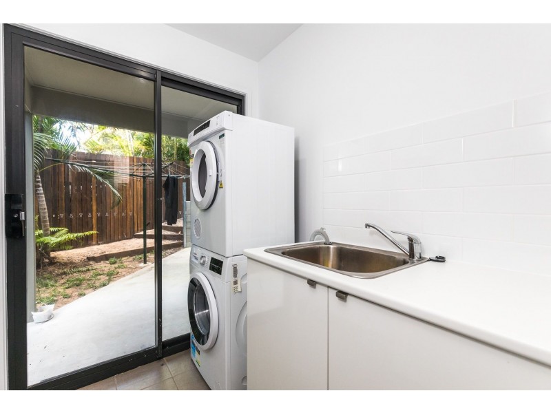 2/46 Booran Street, Point Lookout QLD 4183