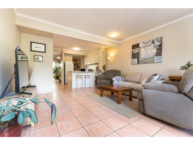 3/21-25 Cumming Parade, Point Lookout QLD 4183