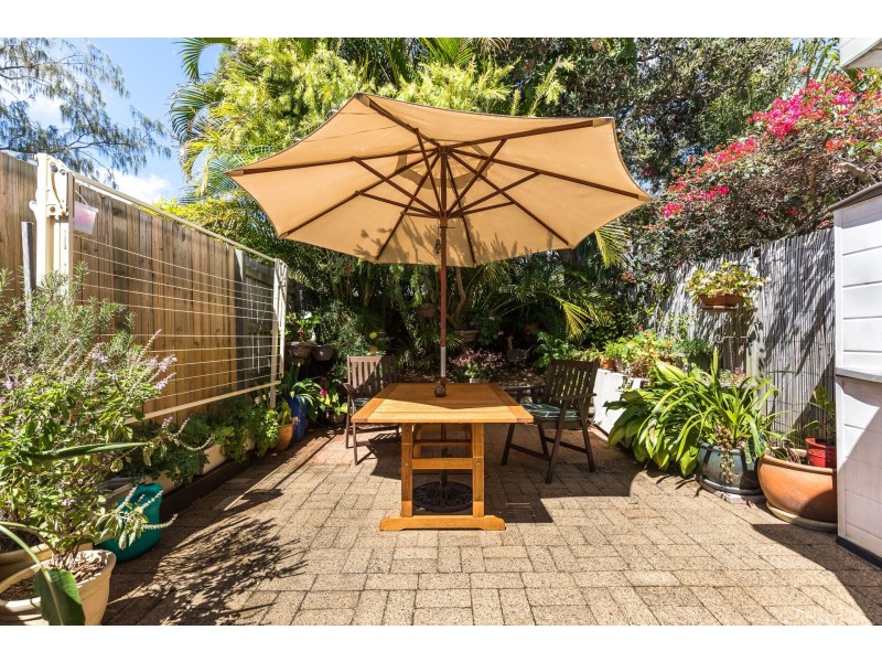 3/21-25 Cumming Parade, Point Lookout QLD 4183