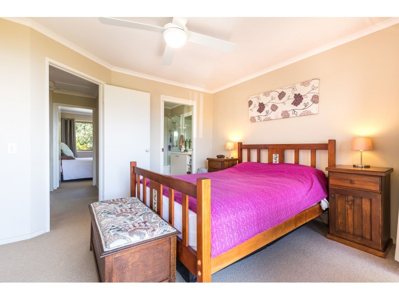 3/21-25 Cumming Parade, Point Lookout QLD 4183