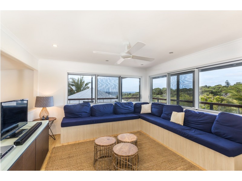 31 George Nothling Drive, Point Lookout QLD 4183