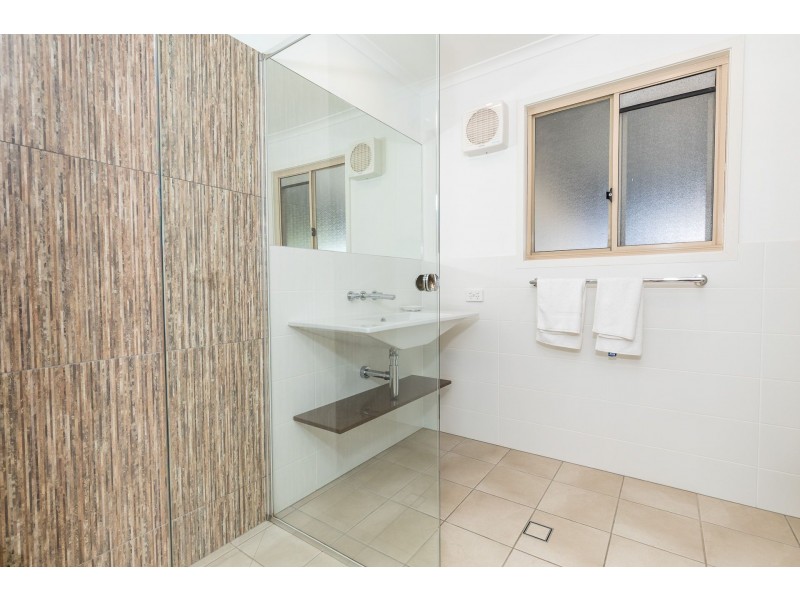 31 George Nothling Drive, Point Lookout QLD 4183