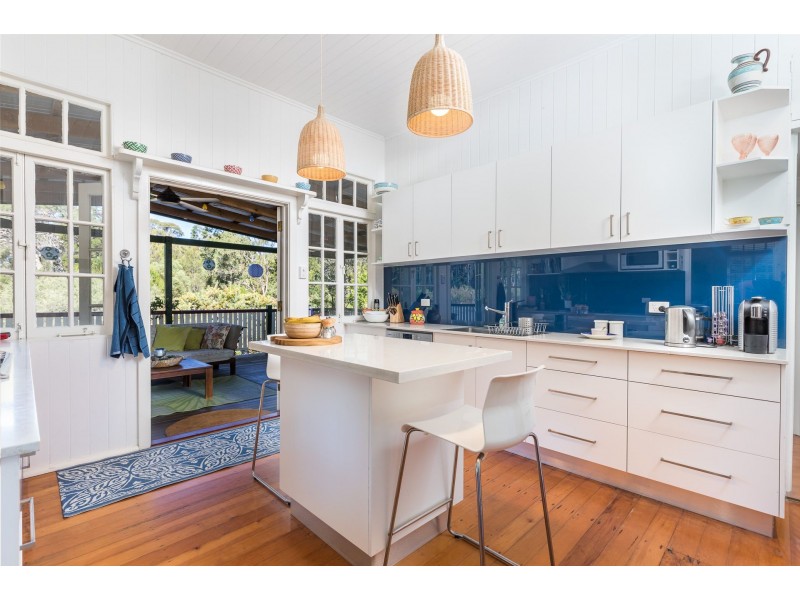 4 Boronia Court, Dunwich QLD 4183