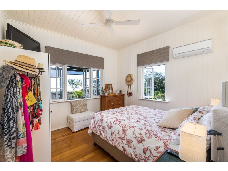 4 Boronia Court, Dunwich QLD 4183