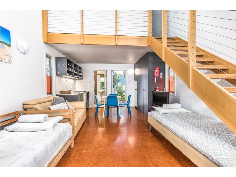 2/49 Dickson Way, Point Lookout QLD 4183
