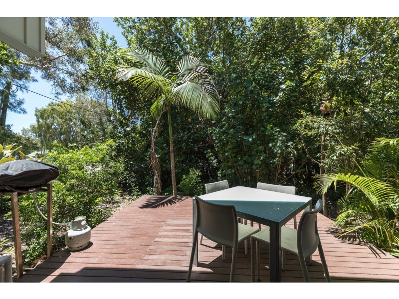 2/49 Dickson Way, Point Lookout QLD 4183
