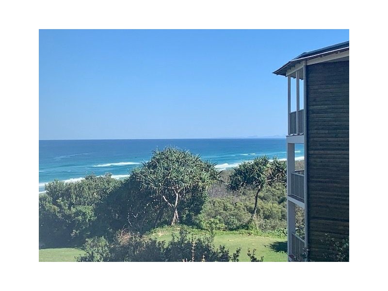 31/11-13 Samarinda Drive, Point Lookout QLD 4183