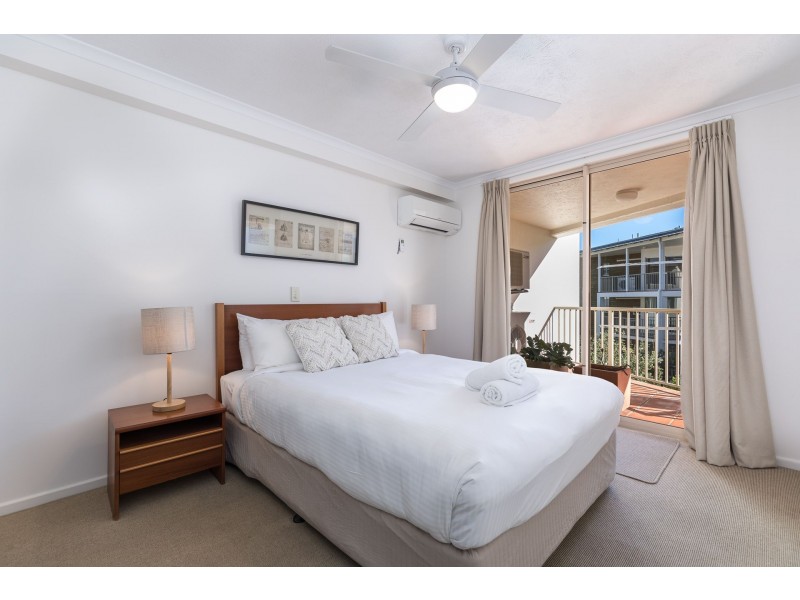 31/11-13 Samarinda Drive, Point Lookout QLD 4183