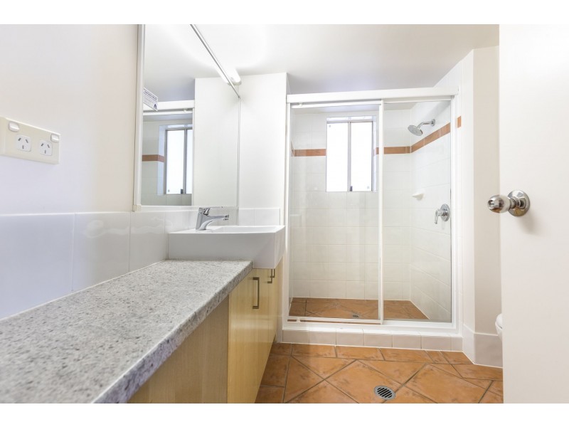 31/11-13 Samarinda Drive, Point Lookout QLD 4183