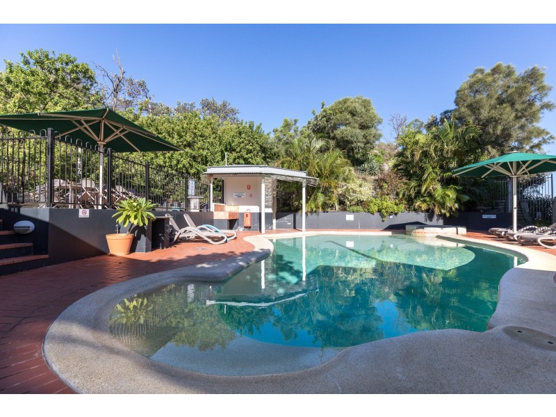 31/11-13 Samarinda Drive, Point Lookout QLD 4183
