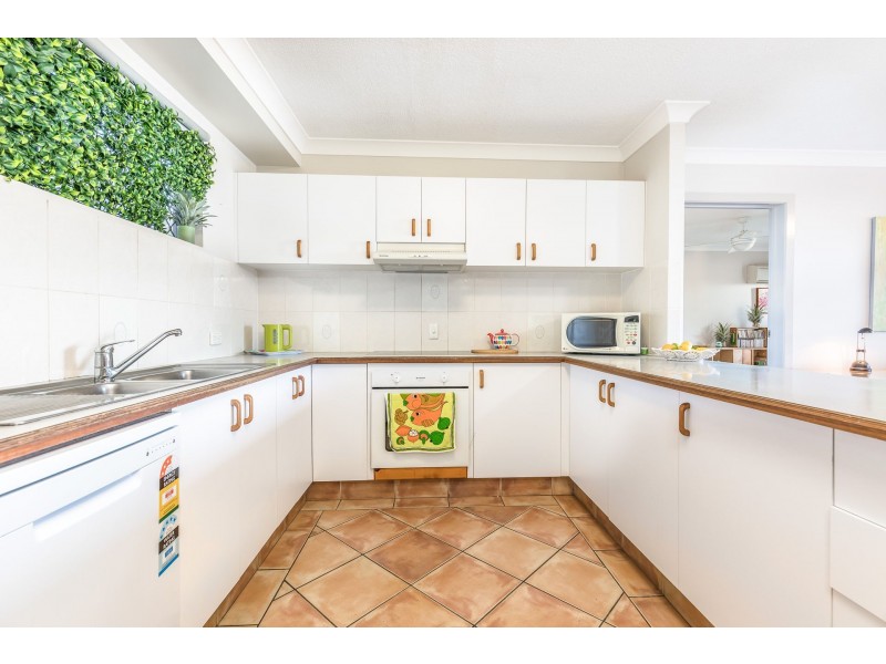 5/1-5 Samarinda Drive, Point Lookout QLD 4183