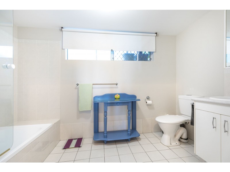 5/1-5 Samarinda Drive, Point Lookout QLD 4183