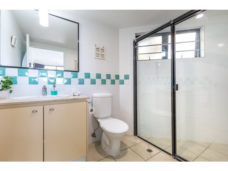 1/118 Mooloomba Road, Point Lookout QLD 4183