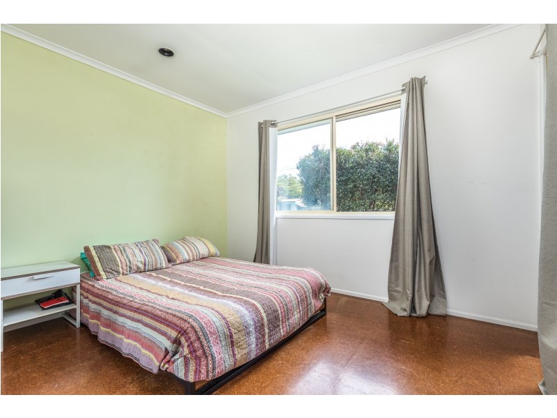 27 Gonzales Street, Amity Point QLD 4183