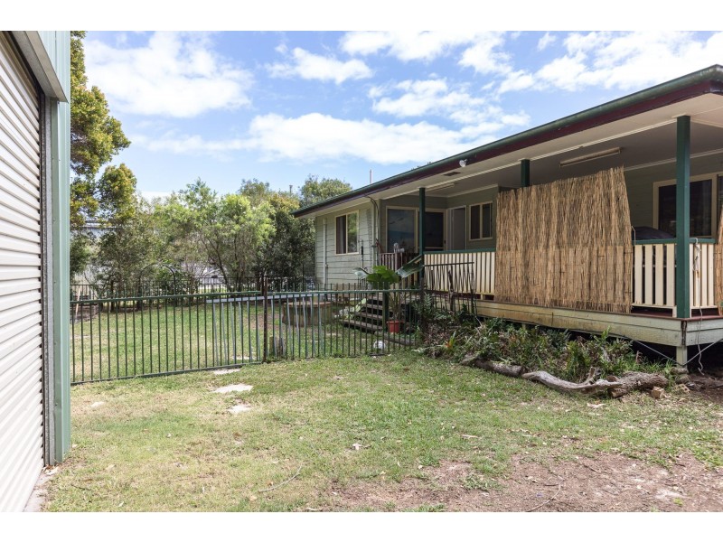 27 Gonzales Street, Amity Point QLD 4183