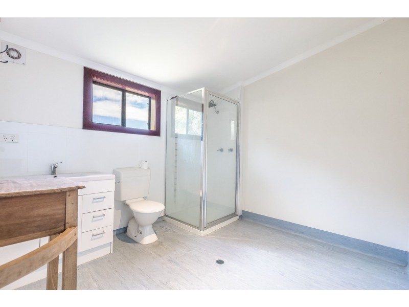 27 Gonzales Street, Amity Point QLD 4183